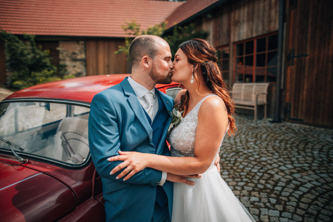 Lukáš Kenji Vrábel fotograf - Svatební fotograf - svatební a rodinná fotografie - Červen 2026