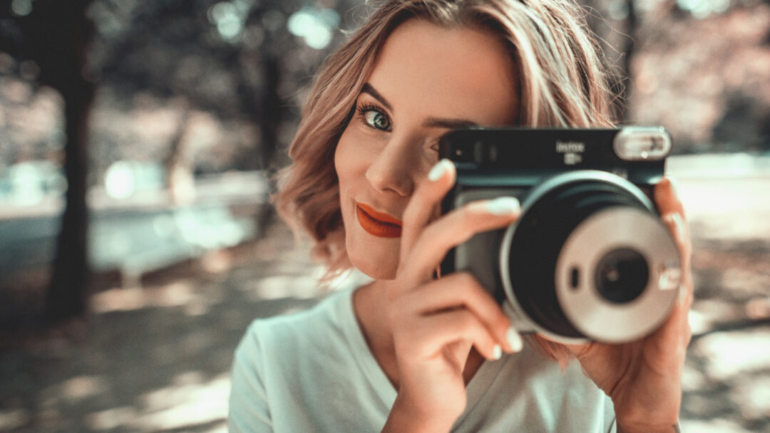 Lukáš Kenji Vrábel fotograf - Pro firmy - svatební a rodinná fotografie - Květen 2026