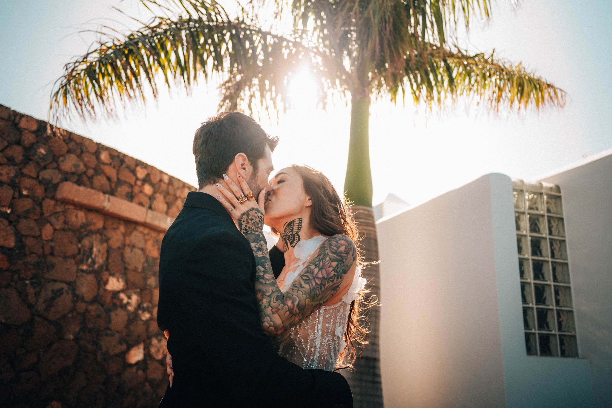 Svatební focení, wedding photography, newlyweds, novomanželé, ženich a nevěsta v přírodě, groom and bride in the nature, svatební fotograf, wedding photographer