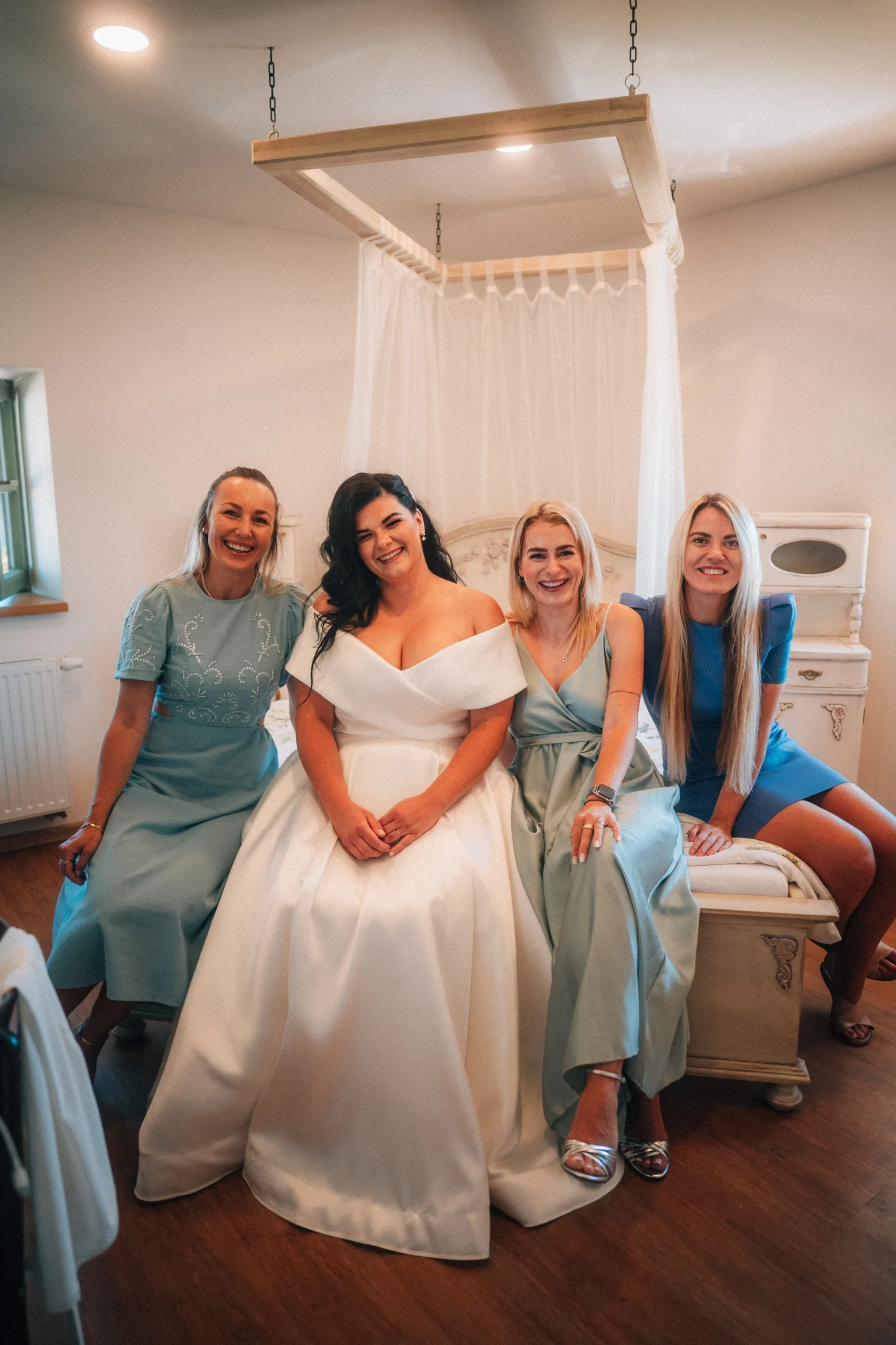 Lukáš Kenji Vrábel fotograf - Proč vám své svatební a rodinné fotky odevzdávám přes PIXIN Gallery - svatební a rodinná fotografie - Listopad 2025