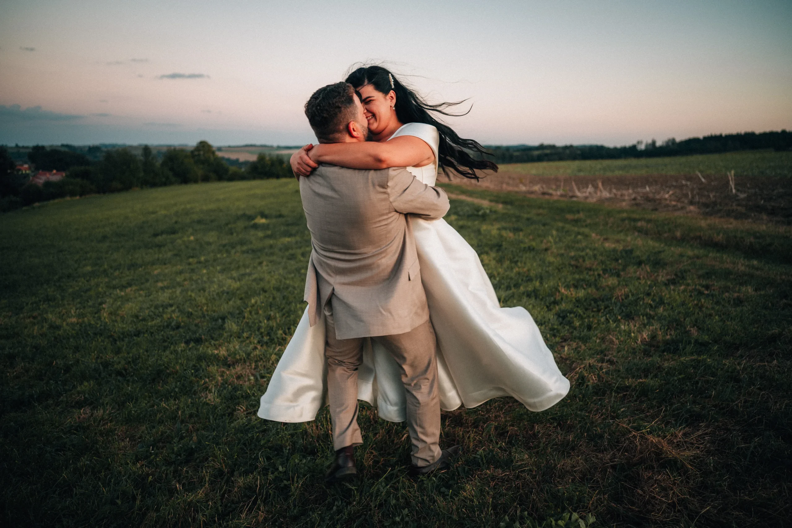 Lukáš Kenji Vrábel fotograf - Proč vám své svatební a rodinné fotky odevzdávám přes PIXIN Gallery - svatební a rodinná fotografie - Listopad 2025