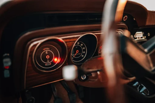 Veterán na svatbu - Lukáš Kenji Vrábel fotograf - svatební a rodinný fotografie Lukáš Kenji Vrábel fotograf - Veterán na svatbu - svatební a rodinná fotografie - Listopad 2025